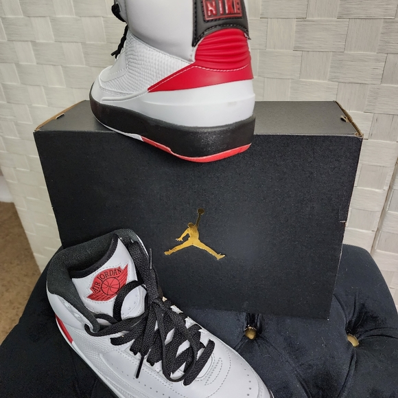 Air Jordan 2 Retro Boys 5y White, Black, Red - Picture 3 of 7
